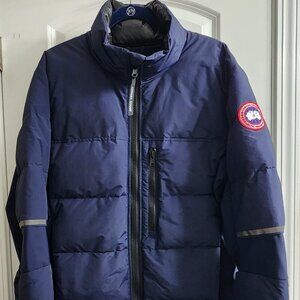 NEW NWT Canada Goose hybridge jacket atlantic navy Coat.Moving to Hawaii.CLARANC